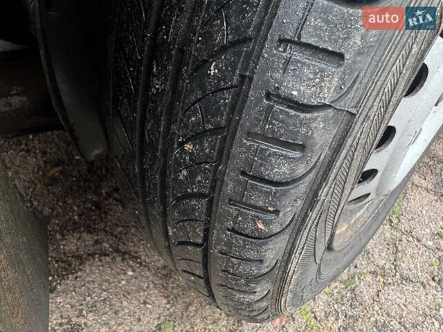 Зеленый Дэу Ланос, объемом двигателя 1.5 л и пробегом 230 тыс. км за 1250 $, фото 4 на Automoto.ua