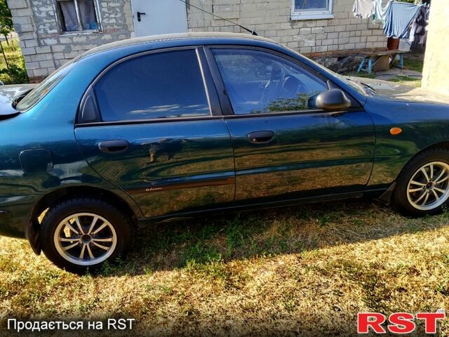 Зеленый Дэу Ланос, объемом двигателя 1.6 л и пробегом 450 тыс. км за 3000 $, фото 1 на Automoto.ua