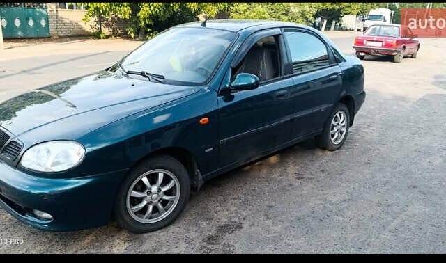 Дэу Ланос 2003 в Вознесенске на Automoto.ua Зеленый Дэу Ланос, объемом двигателя 1.5 л и пробегом 290 тыс. км за 2400 $, фото 2 на Automoto.ua