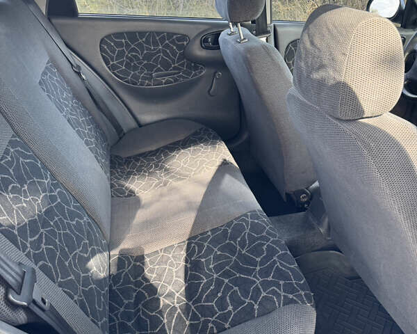 Зелений Деу Ланос, об'ємом двигуна 1.6 л та пробігом 165 тис. км за 2900 $, фото 19 на Automoto.ua