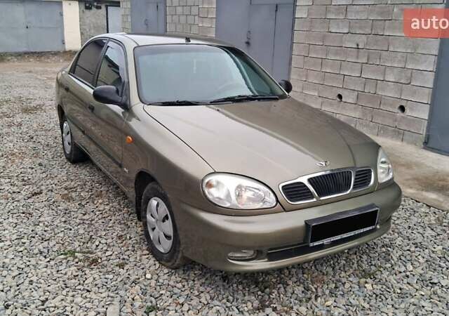 Зеленый Дэу Ланос, объемом двигателя 1.5 л и пробегом 190 тыс. км за 2450 $, фото 1 на Automoto.ua