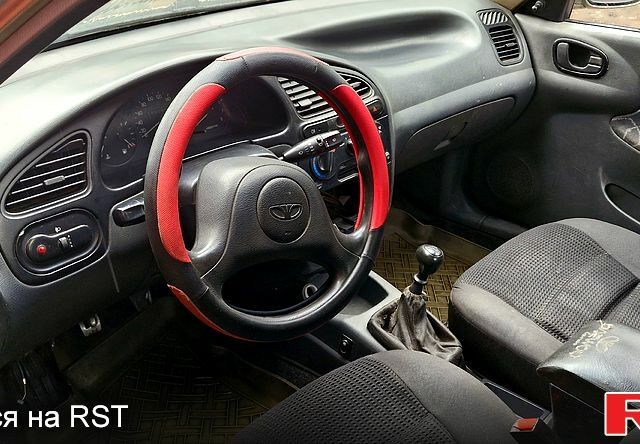 Дэу Ланос 2003 в Славянске на Automoto.ua Зеленый Дэу Ланос, объемом двигателя 1.5 л и пробегом 450 тыс. км за 1100 $, фото 8 на Automoto.ua