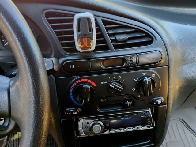 Зеленый Дэу Ланос, объемом двигателя 1.6 л и пробегом 450 тыс. км за 3000 $, фото 6 на Automoto.ua