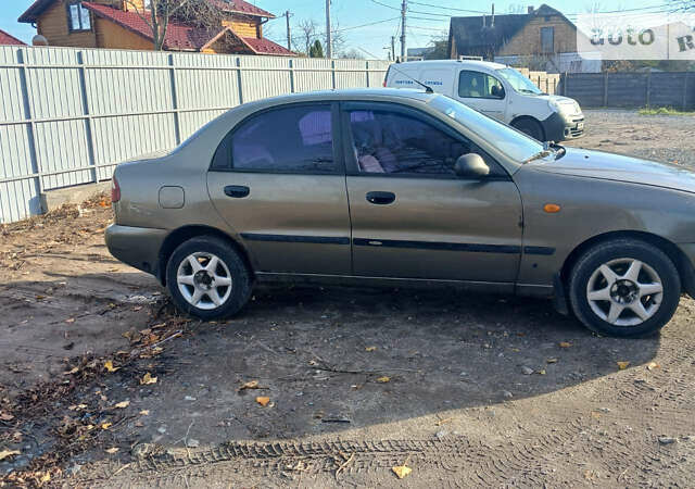 Зеленый Дэу Ланос, объемом двигателя 1.5 л и пробегом 309 тыс. км за 2300 $, фото 2 на Automoto.ua