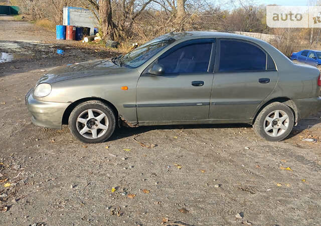 Зеленый Дэу Ланос, объемом двигателя 1.5 л и пробегом 309 тыс. км за 2300 $, фото 1 на Automoto.ua