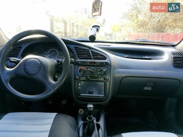 Зеленый Дэу Ланос, объемом двигателя 1.5 л и пробегом 196 тыс. км за 2800 $, фото 2 на Automoto.ua