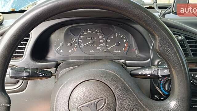 Дэу Ланос 2003 в Вознесенске на Automoto.ua Зеленый Дэу Ланос, объемом двигателя 1.5 л и пробегом 290 тыс. км за 2400 $, фото 5 на Automoto.ua