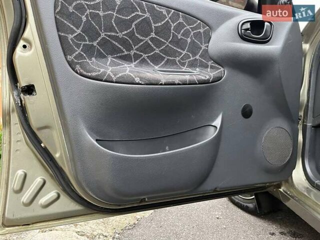 Дэу Ланос 2003 в Виннице на Automoto.ua Зеленый Дэу Ланос, объемом двигателя 1.5 л и пробегом 302 тыс. км за 2400 $, фото 12 на Automoto.ua