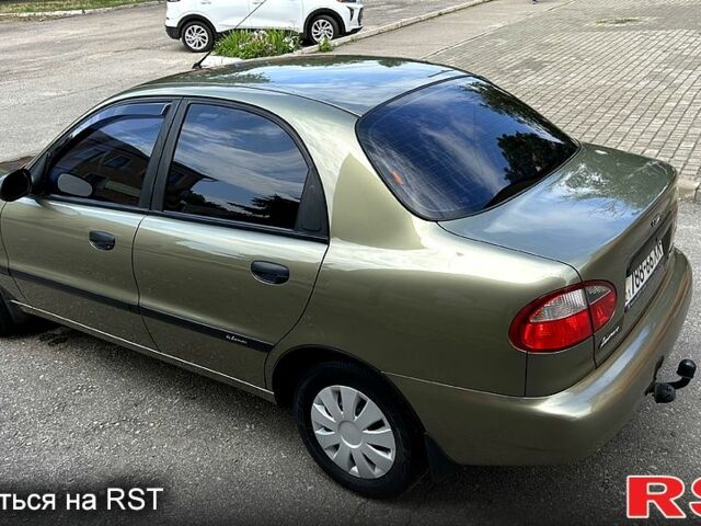 Зеленый Дэу Ланос, объемом двигателя 1.5 л и пробегом 44 тыс. км за 3800 $, фото 1 на Automoto.ua