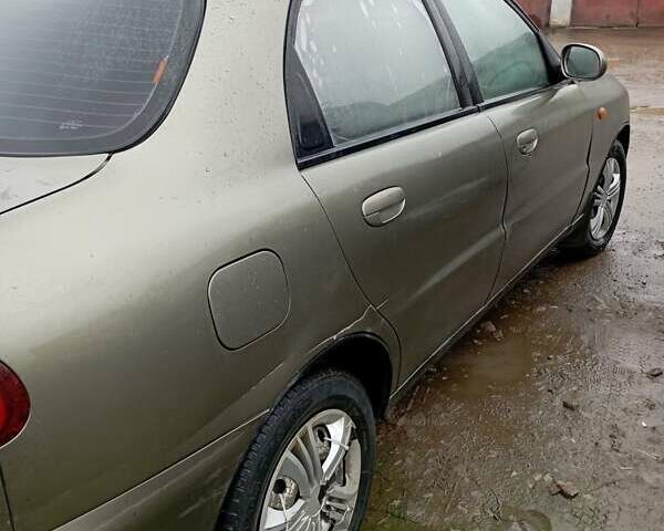 Зеленый Дэу Ланос, объемом двигателя 1.5 л и пробегом 350 тыс. км за 850 $, фото 1 на Automoto.ua