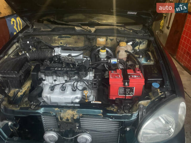 Зеленый Дэу Ланос, объемом двигателя 1.5 л и пробегом 163 тыс. км за 2300 $, фото 1 на Automoto.ua