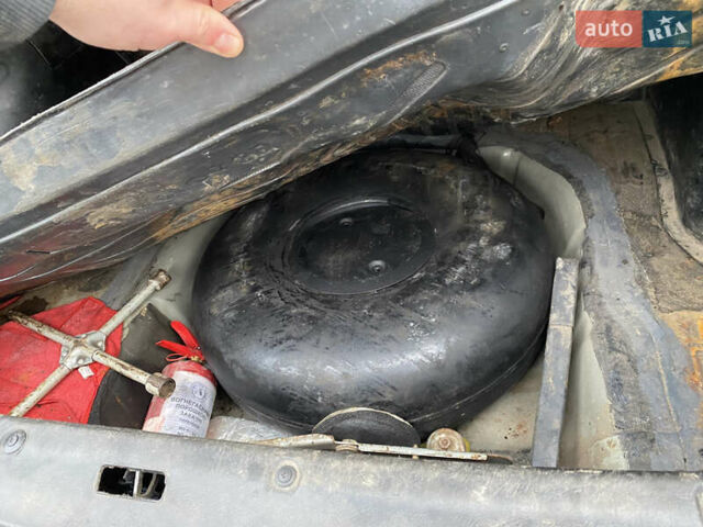 Зеленый Дэу Ланос, объемом двигателя 1.35 л и пробегом 361 тыс. км за 1700 $, фото 16 на Automoto.ua