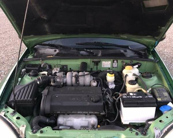 Дэу Ланос 2003 в Виноградове на Automoto.ua Зеленый Дэу Ланос, объемом двигателя 1.6 л и пробегом 255 тыс. км за 3350 $, фото 10 на Automoto.ua