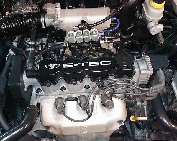 Зелений Деу Ланос, об'ємом двигуна 1.5 л та пробігом 178 тис. км за 3100 $, фото 16 на Automoto.ua