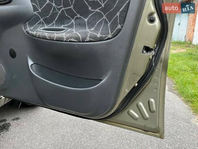 Дэу Ланос 2003 в Виннице на Automoto.ua Зеленый Дэу Ланос, объемом двигателя 1.5 л и пробегом 302 тыс. км за 2400 $, фото 19 на Automoto.ua