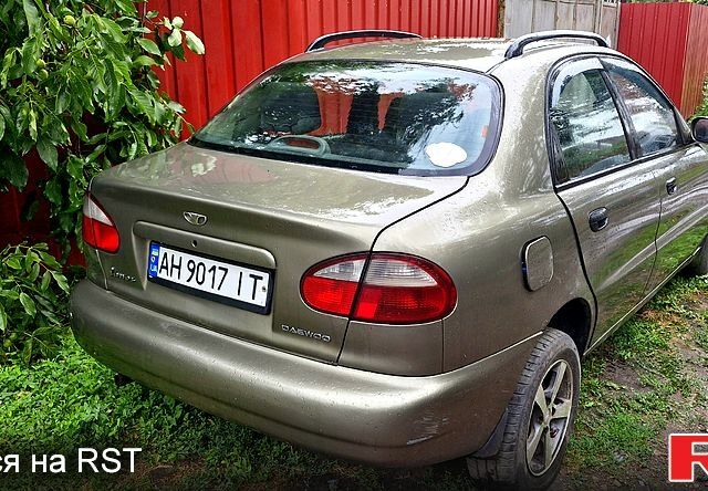 Дэу Ланос 2003 в Славянске на Automoto.ua Зеленый Дэу Ланос, объемом двигателя 1.5 л и пробегом 450 тыс. км за 1100 $, фото 11 на Automoto.ua