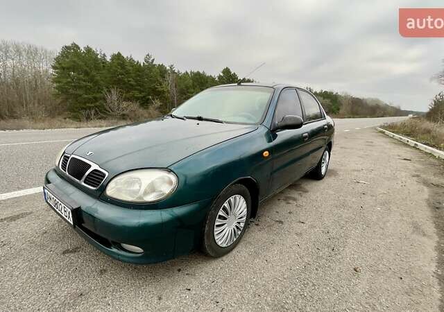 Зеленый Дэу Ланос, объемом двигателя 1.5 л и пробегом 220 тыс. км за 2800 $, фото 1 на Automoto.ua