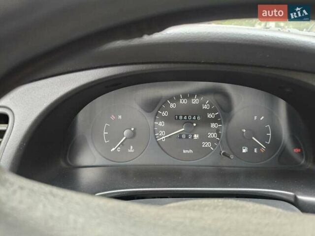 Деу Ланос 2004 у Кривому Розі на Automoto.ua Зелений Деу Ланос, об'ємом двигуна 1.5 л та пробігом 184 тис. км за 3100 $, фото 1 на Automoto.ua