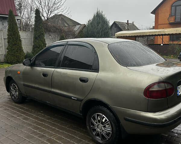 Зелений Деу Ланос, об'ємом двигуна 1.5 л та пробігом 280 тис. км за 2450 $, фото 5 на Automoto.ua