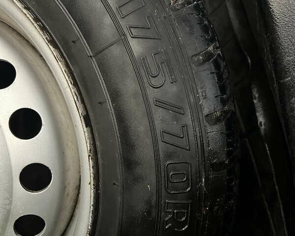 Деу Ланос 2004 у Ужгороді на Automoto.ua Зелений Деу Ланос, об'ємом двигуна 1.5 л та пробігом 124 тис. км за 2650 $, фото 28 на Automoto.ua