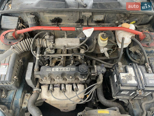 Зеленый Дэу Ланос, объемом двигателя 1.5 л и пробегом 183 тыс. км за 2000 $, фото 11 на Automoto.ua