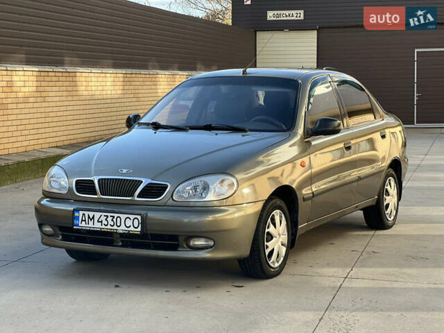 Зеленый Дэу Ланос, объемом двигателя 1.6 л и пробегом 221 тыс. км за 2500 $, фото 2 на Automoto.ua