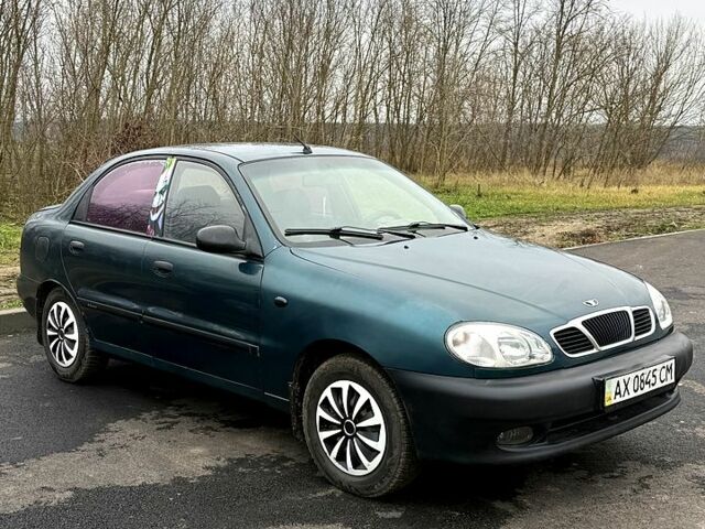 Зеленый Дэу Ланос, объемом двигателя 1.5 л и пробегом 330 тыс. км за 1550 $, фото 1 на Automoto.ua