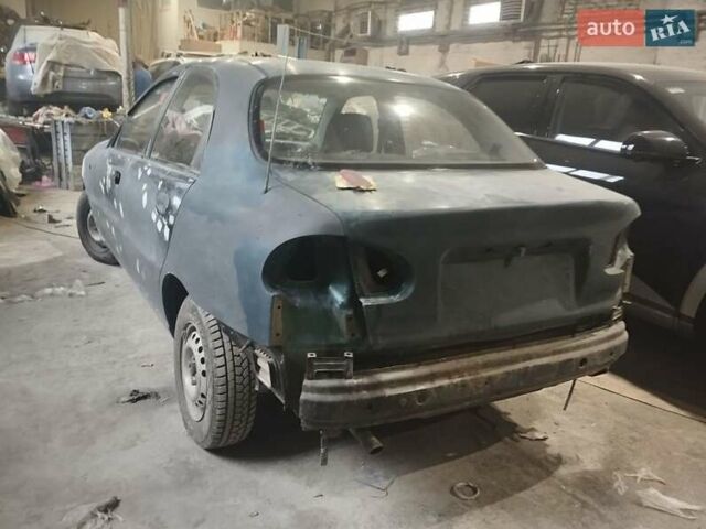 Зеленый Дэу Ланос, объемом двигателя 1.5 л и пробегом 100 тыс. км за 2900 $, фото 2 на Automoto.ua