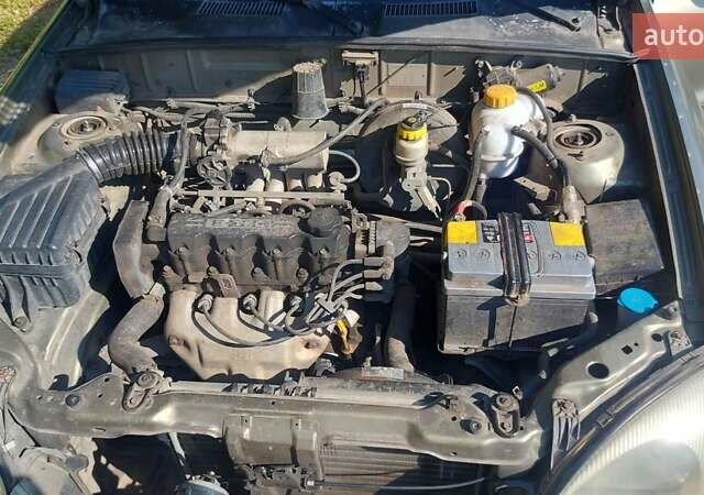 Зеленый Дэу Ланос, объемом двигателя 1.5 л и пробегом 190 тыс. км за 2500 $, фото 8 на Automoto.ua