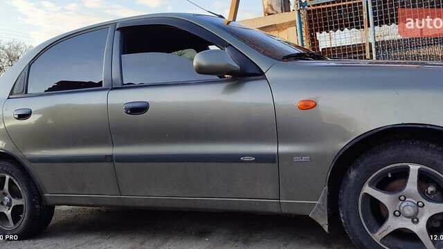 Зелений Деу Ланос, об'ємом двигуна 1.5 л та пробігом 300 тис. км за 2900 $, фото 1 на Automoto.ua