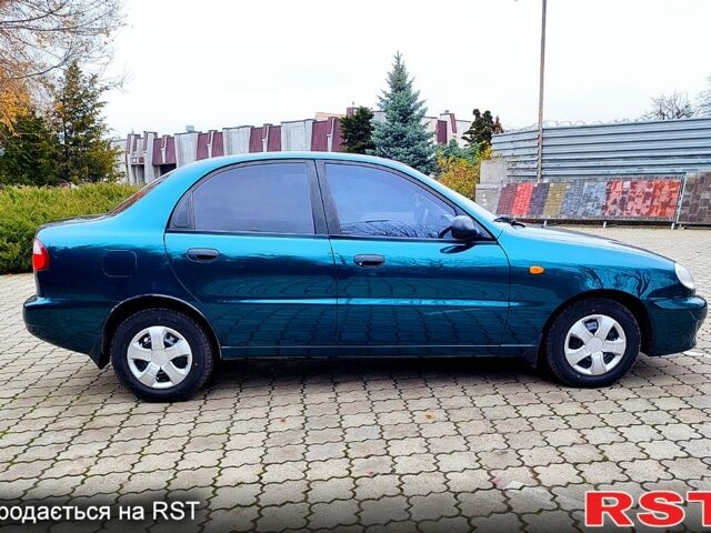 Зеленый Дэу Ланос, объемом двигателя 1.5 л и пробегом 185 тыс. км за 2750 $, фото 1 на Automoto.ua