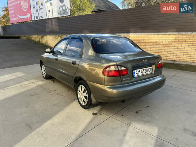 Деу Ланос 2004 у Бердичеве на Automoto.ua Зелений Деу Ланос, об'ємом двигуна 1.6 л та пробігом 221 тис. км за 2500 $, фото 7 на Automoto.ua