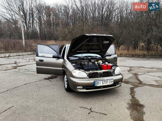 Зеленый Дэу Ланос, объемом двигателя 1.6 л и пробегом 187 тыс. км за 3150 $, фото 5 на Automoto.ua