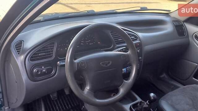 Зелений Деу Ланос, об'ємом двигуна 1.5 л та пробігом 300 тис. км за 4200 $, фото 8 на Automoto.ua