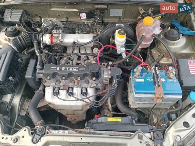 Зелений Деу Ланос, об'ємом двигуна 1.5 л та пробігом 330 тис. км за 1450 $, фото 9 на Automoto.ua