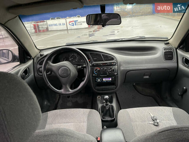Зелений Деу Ланос, об'ємом двигуна 1.5 л та пробігом 200 тис. км за 1399 $, фото 4 на Automoto.ua
