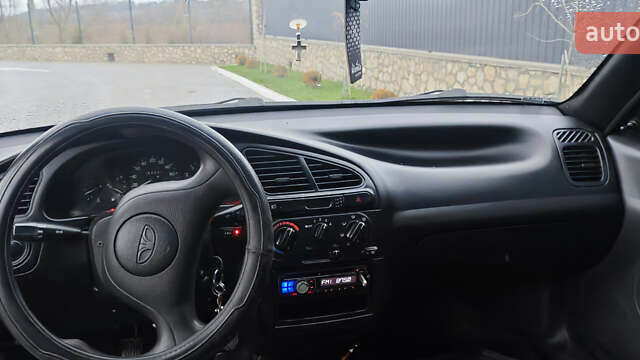 Зелений Деу Ланос, об'ємом двигуна 1.5 л та пробігом 284 тис. км за 1555 $, фото 6 на Automoto.ua