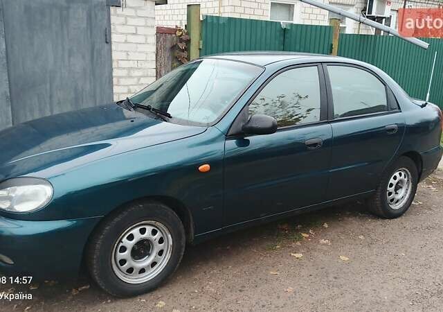 Зеленый Дэу Ланос, объемом двигателя 1.5 л и пробегом 223 тыс. км за 2200 $, фото 1 на Automoto.ua