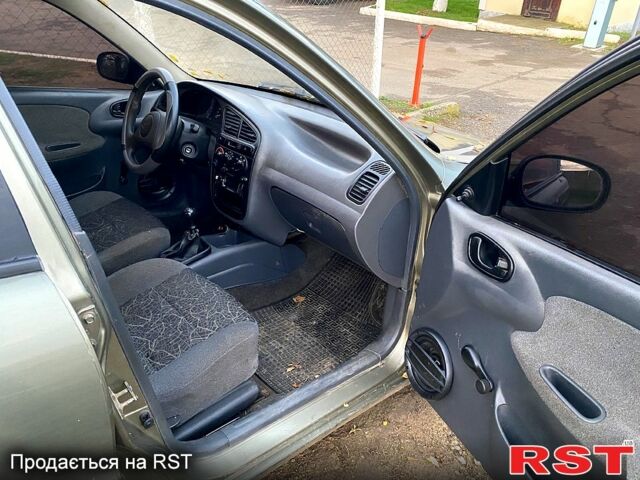 Зелений Деу Ланос, об'ємом двигуна 1.5 л та пробігом 0 тис. км за 1700 $, фото 5 на Automoto.ua