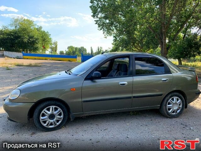 Зеленый Дэу Ланос, объемом двигателя 1.5 л и пробегом 175 тыс. км за 2499 $, фото 2 на Automoto.ua