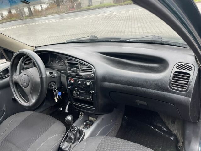 Зеленый Дэу Ланос, объемом двигателя 1.5 л и пробегом 400 тыс. км за 1450 $, фото 4 на Automoto.ua