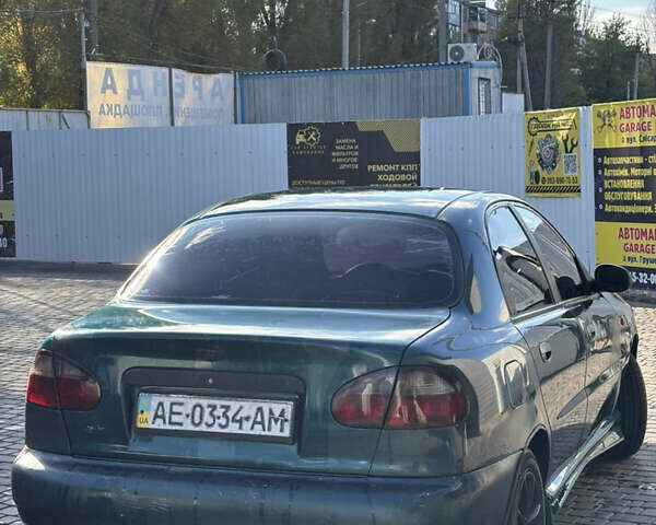 Зеленый Дэу Ланос, объемом двигателя 1.3 л и пробегом 385 тыс. км за 1250 $, фото 3 на Automoto.ua