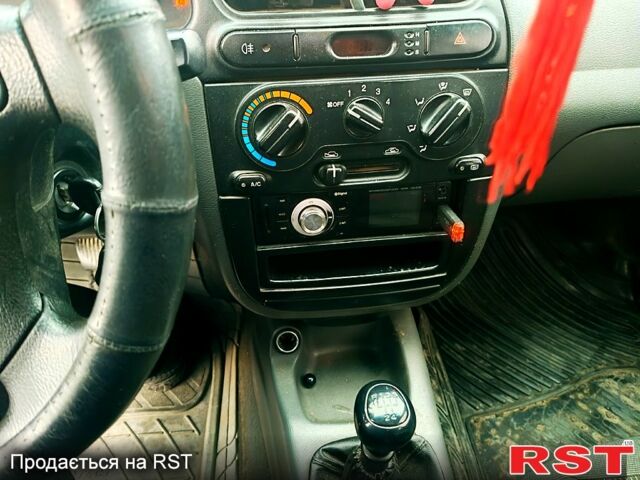 Зелений Деу Ланос, об'ємом двигуна 1.5 л та пробігом 0 тис. км за 1500 $, фото 7 на Automoto.ua