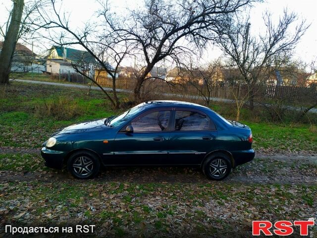 Зеленый Дэу Ланос, объемом двигателя 1.5 л и пробегом 203 тыс. км за 2500 $, фото 1 на Automoto.ua