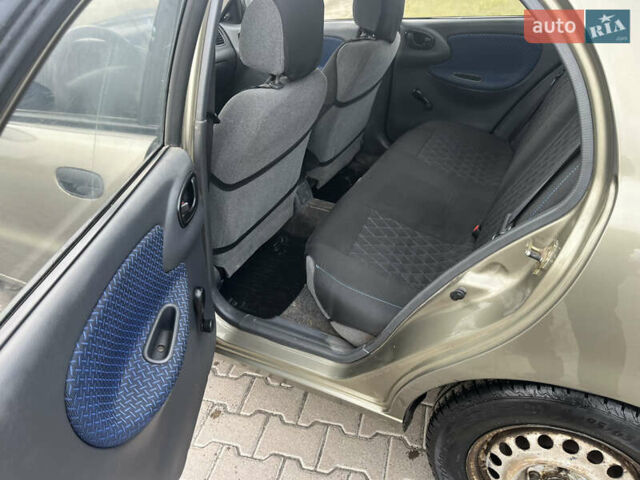 Зеленый Дэу Ланос, объемом двигателя 1.6 л и пробегом 133 тыс. км за 3500 $, фото 4 на Automoto.ua