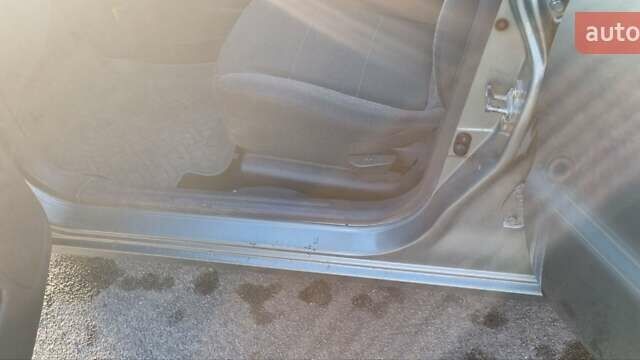 Деу Ланос 2005 у Києві на Automoto.ua Зелений Деу Ланос, об'ємом двигуна 0 л та пробігом 73 тис. км за 2500 $, фото 18 на Automoto.ua