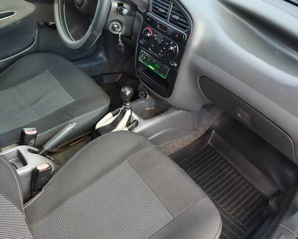 Дэу Ланос 2005 в Ивано-Франковске на Automoto.ua Зеленый Дэу Ланос, объемом двигателя 1.5 л и пробегом 158 тыс. км за 2100 $, фото 23 на Automoto.ua