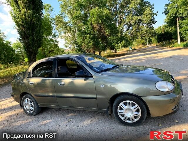 Зеленый Дэу Ланос, объемом двигателя 1.5 л и пробегом 175 тыс. км за 2499 $, фото 6 на Automoto.ua