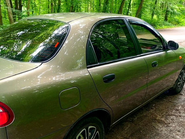 Зеленый Дэу Ланос, объемом двигателя 1.5 л и пробегом 189 тыс. км за 2500 $, фото 5 на Automoto.ua