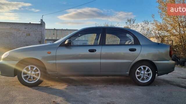 Деу Ланос 2005 у Києві на Automoto.ua Зелений Деу Ланос, об'ємом двигуна 0 л та пробігом 73 тис. км за 2500 $, фото 4 на Automoto.ua